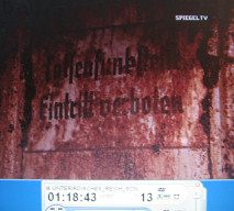 Stuttgart-Killesberg 11,
                          verrostetes Schild "Lotsenfunkstelle.
                          Eintritt verboten"