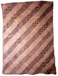 Geflochtene Matte aus Tonga mit
                                  geometrischen Mustern, ethnologische
                                  Sammlung Göttingen