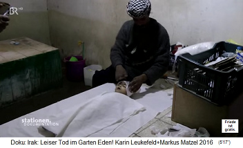 Laufend sterben Kinder im Irak - ein totes Kind (Kinderleiche) wird f�r das Begr�bnis vorbereitet