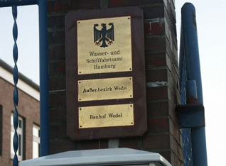 Wasser- und Schifffahrtsamt
                      Hamburg-Wedel, Tafel