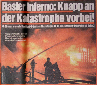 1986年11 月1日的特大火灾中 的化学品仓
                                      库的位置“Schweizerhalle” (瑞士馆) 在刑
                                      事瑞士，扉 页报纸BLICK（“惊 鸿一瞥”）
